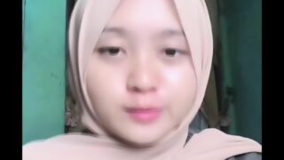 Top Viral ABG Hijab Horeg Tutorial Wiwik Ukhti Udah Lama Ga Disentuh Sampe Muntah Di Dalam Top 80 Trending Global Indonesia 2025