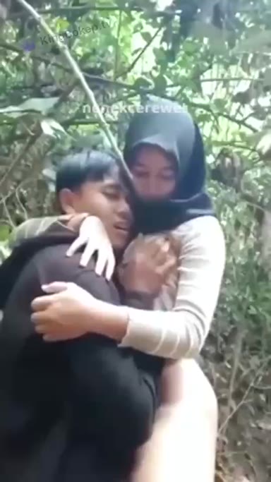 Viral Video Day (February 29th) | Days Of The Year Jilbab Hitam Nafsu Di Hutan